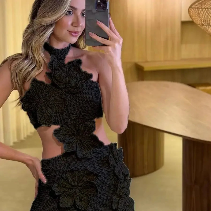 2026 Summer Collection Features a Casual Dress with a Floral Hollow-Out Design Perfect for Beach Outings