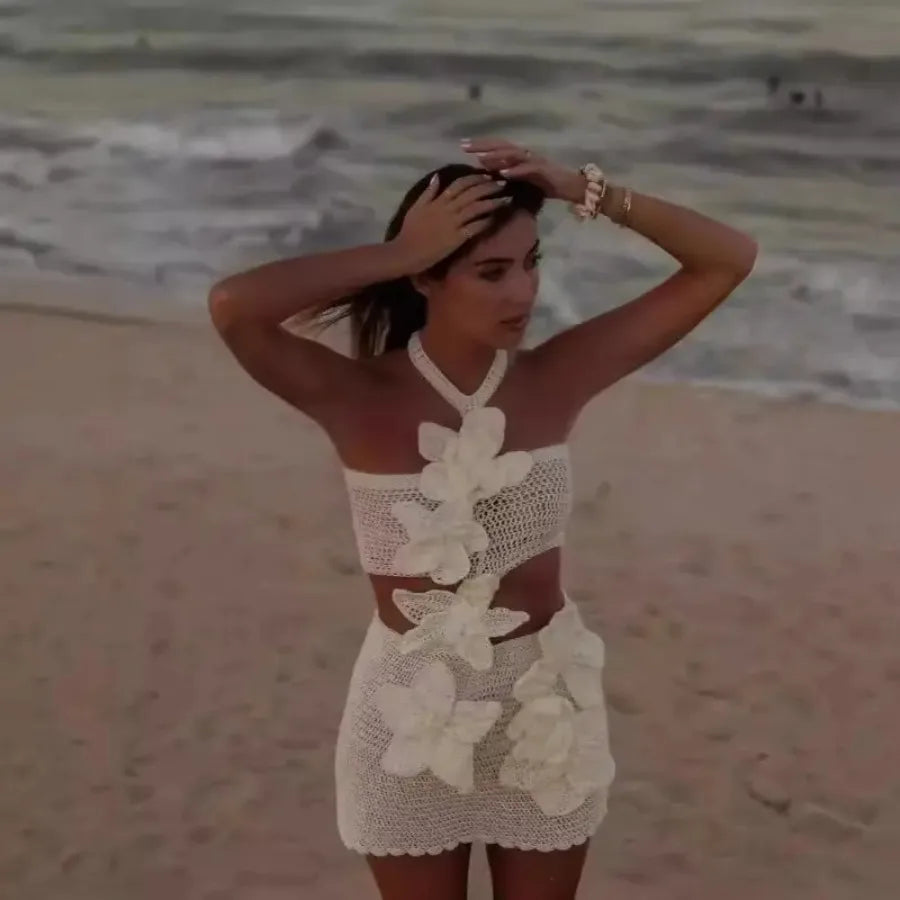 2026 Summer Collection Features a Casual Dress with a Floral Hollow-Out Design Perfect for Beach Outings
